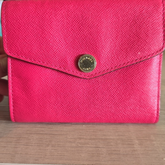 Michael Kors Handbags - Michael Kors Pink And White Color Block Wallet